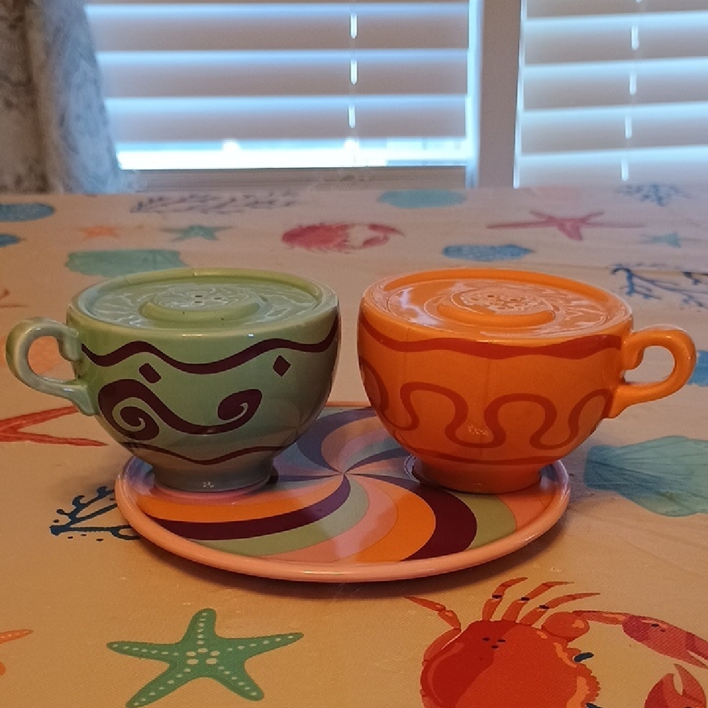DisneyParks Teacup Salt And Pepper Tray Alice In Wonderland Mad Hatter Tea Party